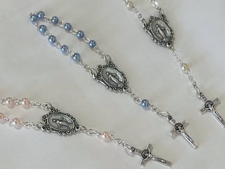 Simply Charming - Keepsake Baby'S First Rosary Gift Boxed: White