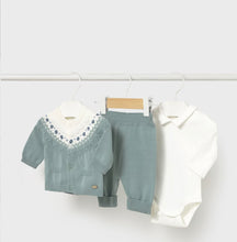 Load image into Gallery viewer, Green newborn 3 piece knit set