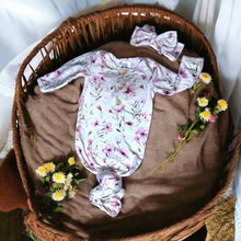 Load image into Gallery viewer, Baby in Styles - Dainty Pastel flowers - Nenes Lullaby Boutique Inc