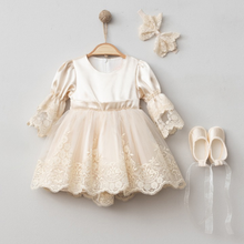 Load image into Gallery viewer, Butterfly Girl Special Day Lace Baptism Dress 4 pcs Set: Style3 / 3-6M
