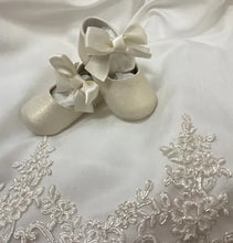 Load image into Gallery viewer, 9404 infant Mary Jane Shoe