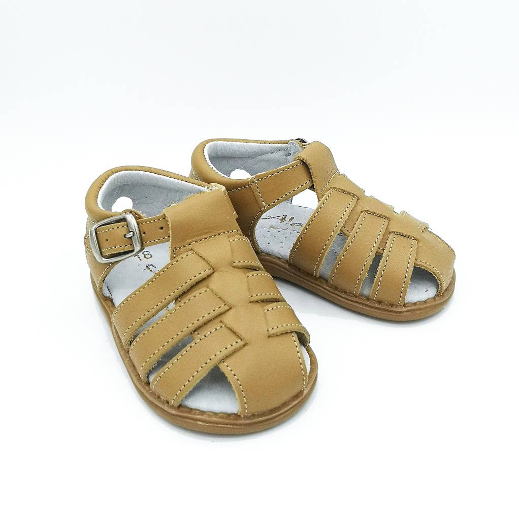 CALZADOS FERNANDEZ ALONSO SL - Strappy first steps sandal: Camel / 22