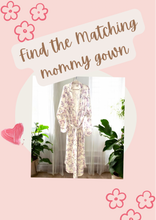 Load image into Gallery viewer, Baby in Styles - Dainty purple pastel flowers knotted gown and headband set