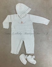 Load image into Gallery viewer, Charlotte/Dotted Manta Ligh cream 100 % Cotton Knit Blanket hand Crochet edge