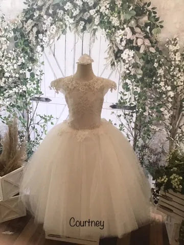 luxury communion dresses First Communion Dresses Thornhill  Teter Warm