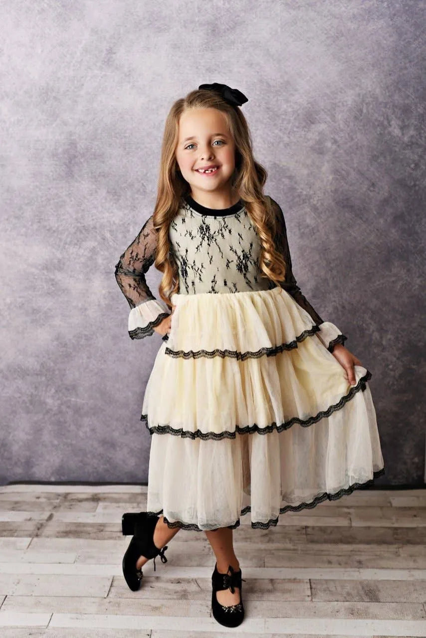 Cream & Black Lace Dress 7 yrs / Cream/black Cream & Black Lace Dress 7 yrs / Cream/black