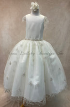 Load image into Gallery viewer, Daisy Communion Dress by Bella Bow