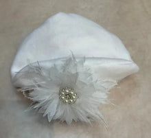 Load image into Gallery viewer, Dolly Ivory or white Beret by Katie Rose