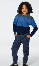 Load image into Gallery viewer, Boys Colorblock Sweater Blue Gradient size 3