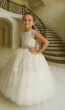 Load image into Gallery viewer, Jamie Couture 2026 Christie Helene