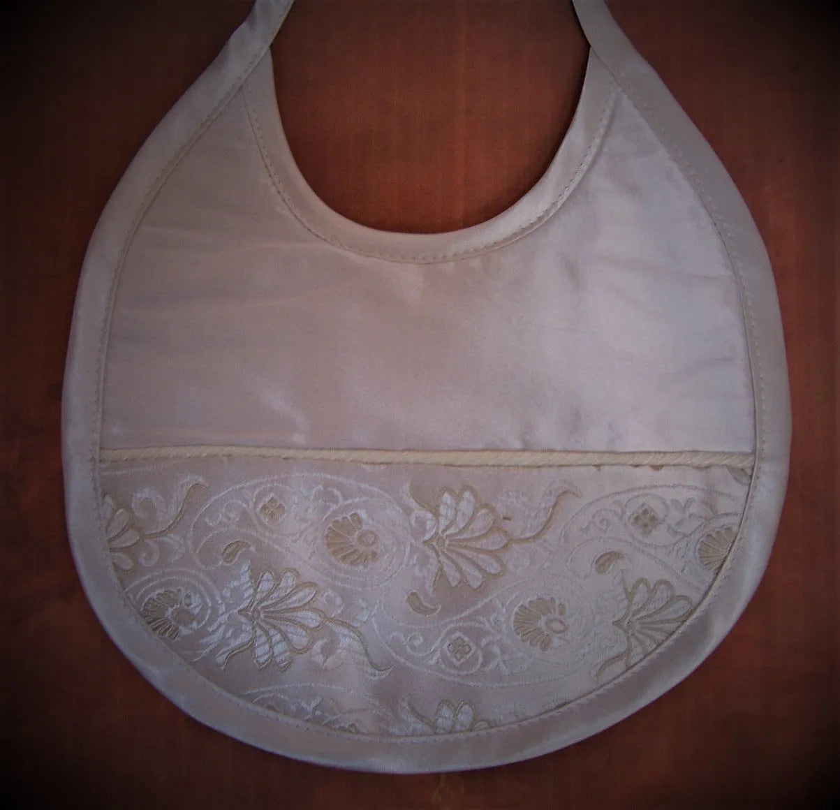 PB_Boys_g_brocade_silk_bib