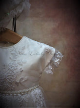 Load image into Gallery viewer, Piccolo Bacio Girls Christening / Baptism Gown Vanina