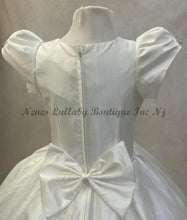 Load image into Gallery viewer, Pippa 1st Communion