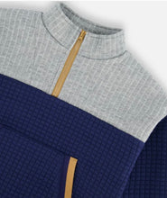 Load image into Gallery viewer, Quilted Half Zip Jersey top with pocket Gray &amp; Blue size 6