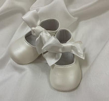 Load image into Gallery viewer, 9404 infant Mary Jane Shoe-Mayoral Accessories-Nenes Lullaby Boutique Inc