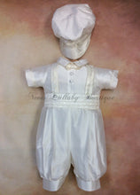 Load image into Gallery viewer, Lorenzo_ws_kn by Piccolo Bacio boys white silk christening suit with knicker pant matching newsboy cap-Piccolo Bacio Christening-Nenes Lullaby Boutique Inc